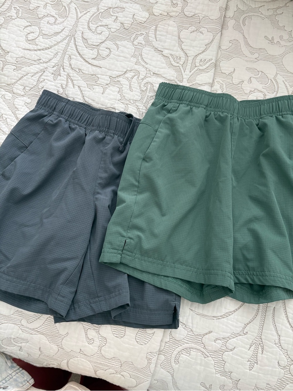 Set of 2 all in motion Kids Hybrid Shorts in Teal Green and Grey- Size M (8)